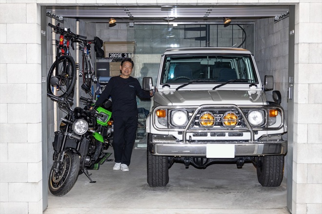 【車庫、ついて行ってイイですか？ Vol.01】ランドクルーザーをはじめ4台の“子どもたち”を愛でるオートバックス・スタッフの辰巳さん