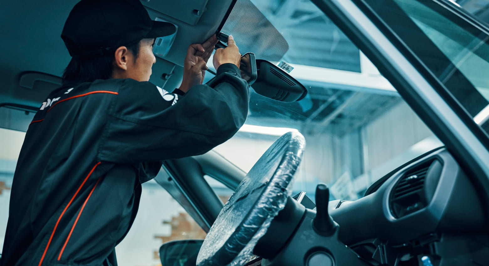 ピットスタッフ作業風景