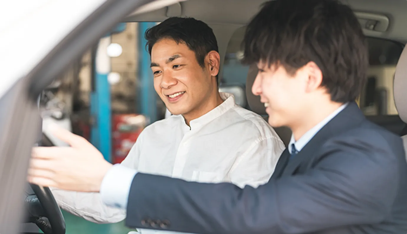 新車が高くなり、中古車を選ぶ人が増えた イメージ