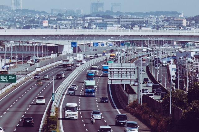 事故を抑止し安全運転を心掛けるためにも高性能なレーダー探知機が必要になる！