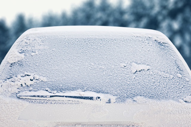【Happy New Year】年明けはまだまだ寒い！冬本番の愛車の凍結対策術