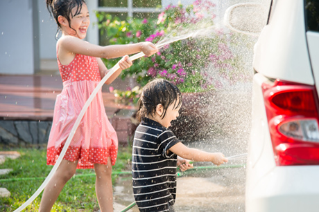 春のうららに親子で楽しく洗車しよう！