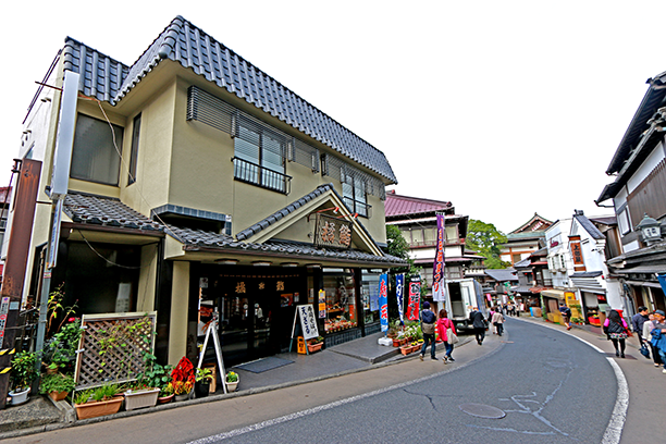 成田山の参道